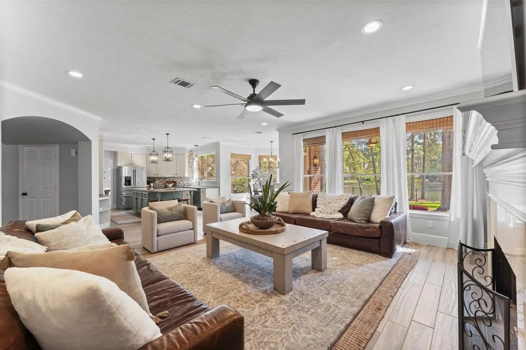 Photo of 211 N Floral Leaf Circle