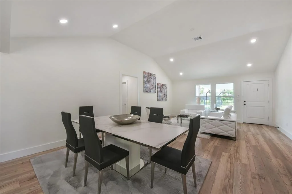 Photo of 2538 Roy Circle