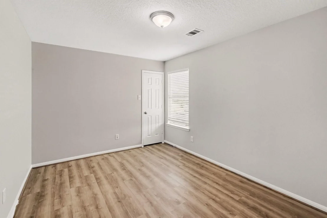 Photo of 914 Brady Bend Drive