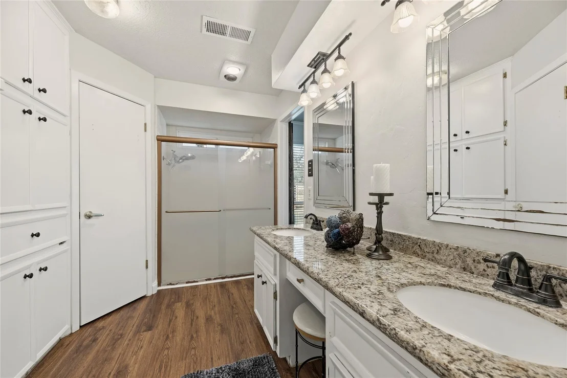 Photo of 12802 Jarvis Road