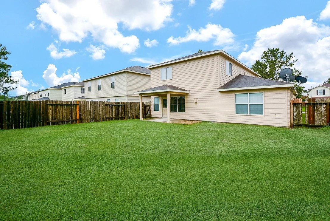 Photo of 18326 Thicket Grove Road