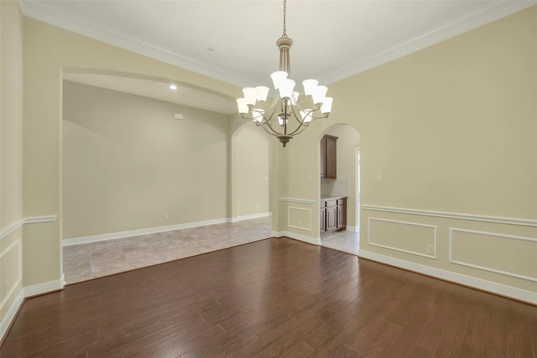 Photo of 2307 Draycutt Drive