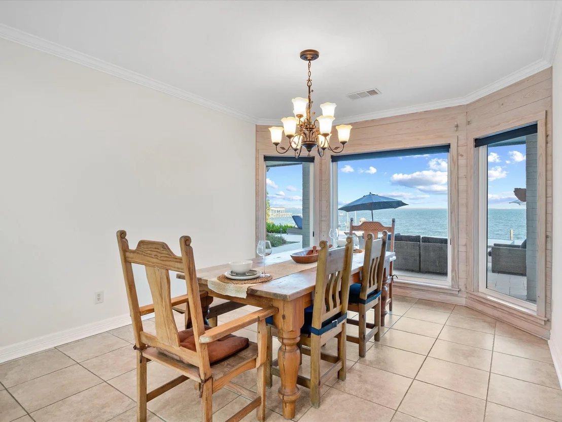 Photo of 993 Sandy Court