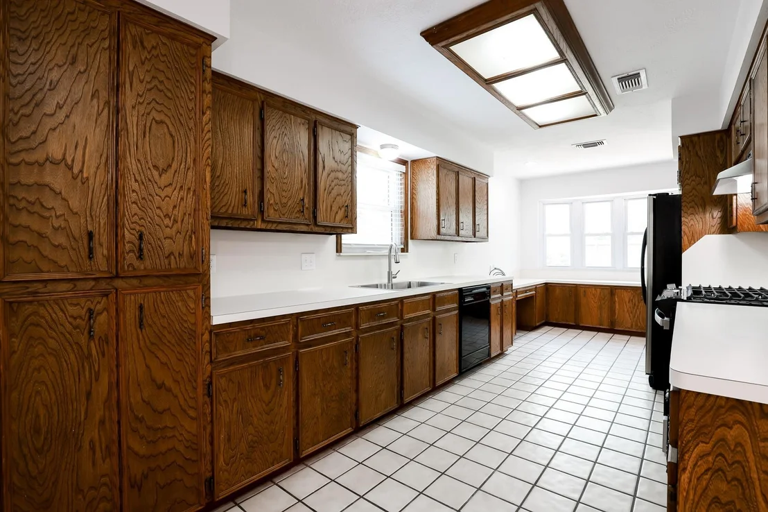 Photo of 818 Seafoam Road