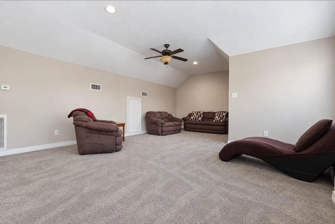 Photo of 33103 Whickham Circle