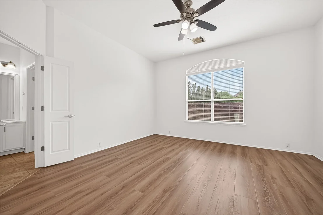 Photo of 5422 Lacey Oak Meadow Drive
