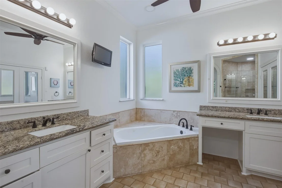 Photo of 16111 Wimbledon Forest Drive
