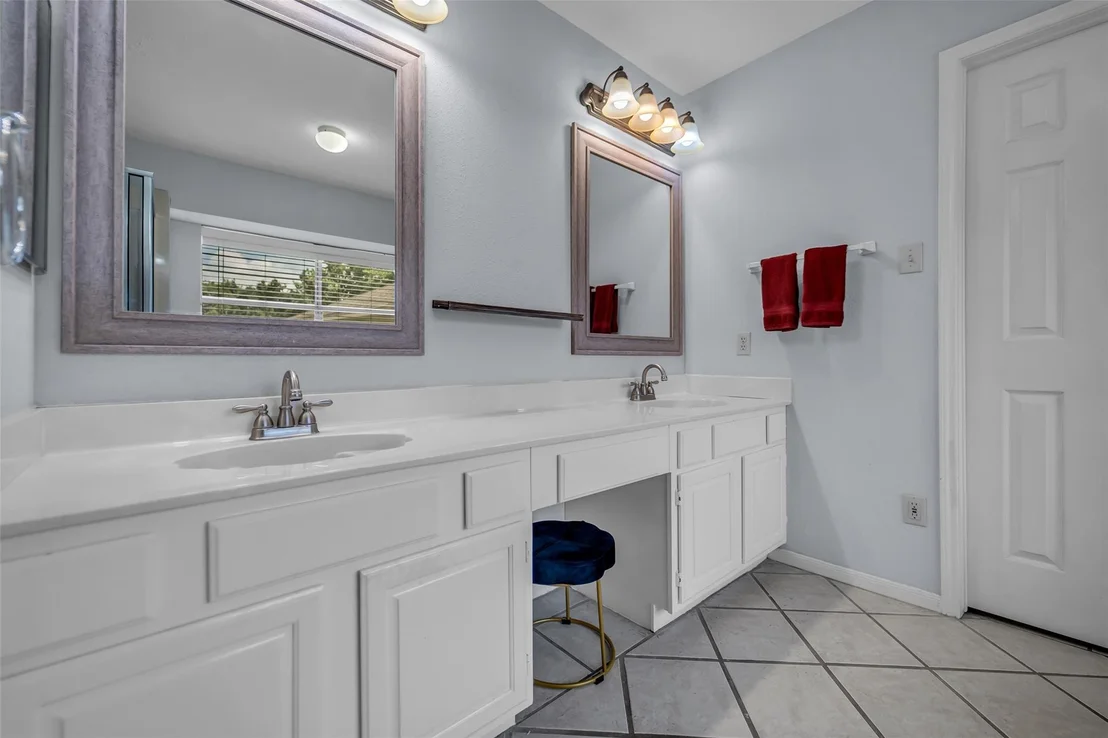 Photo of 21327 Park Bishop Drive
