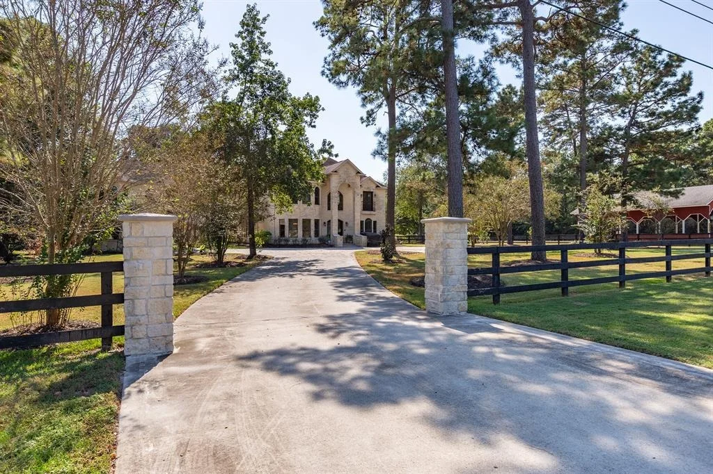 Photo of 11201 Kentucky Oaks Drive