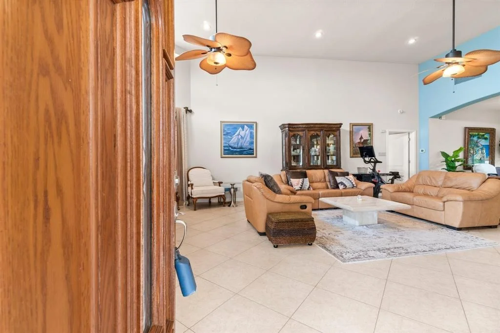 Photo of 55 Lakeway Drive