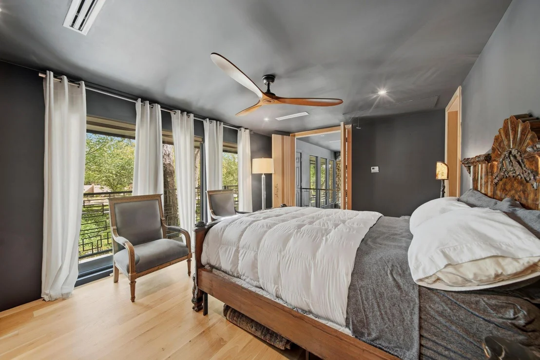 Photo of 203 Chimney Rock Road