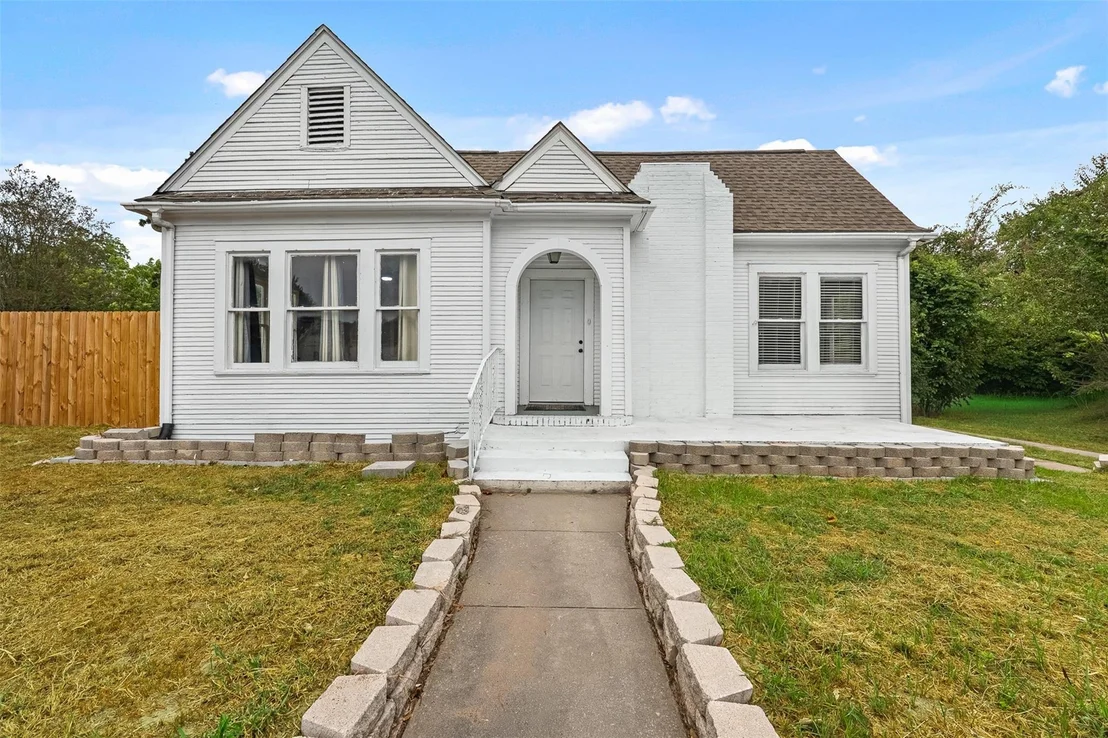 Photo of 335 N Robb Street