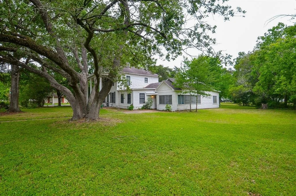 Photo of 1001 Divide Street