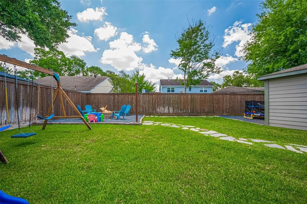 Photo of 10807 Overbrook Lane
