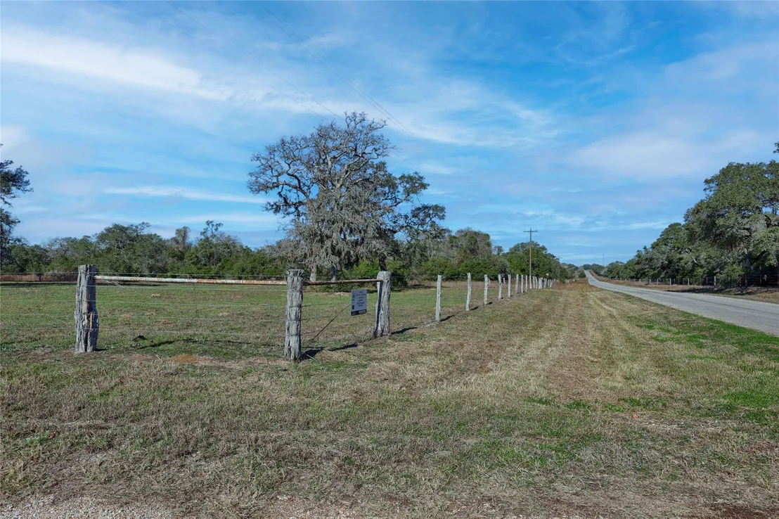 Photo of 1168 County Road 450