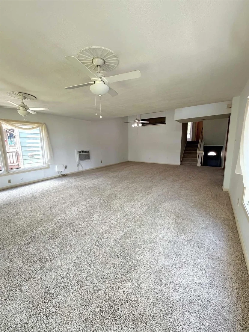 Photo of 162 Villa Way