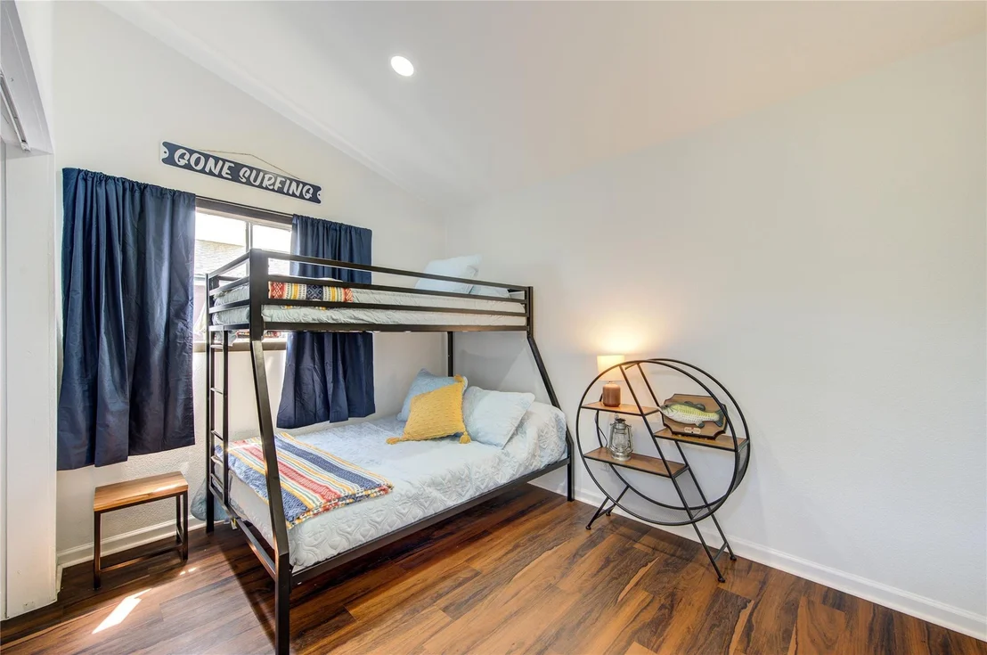 Photo of 411 Galley Way