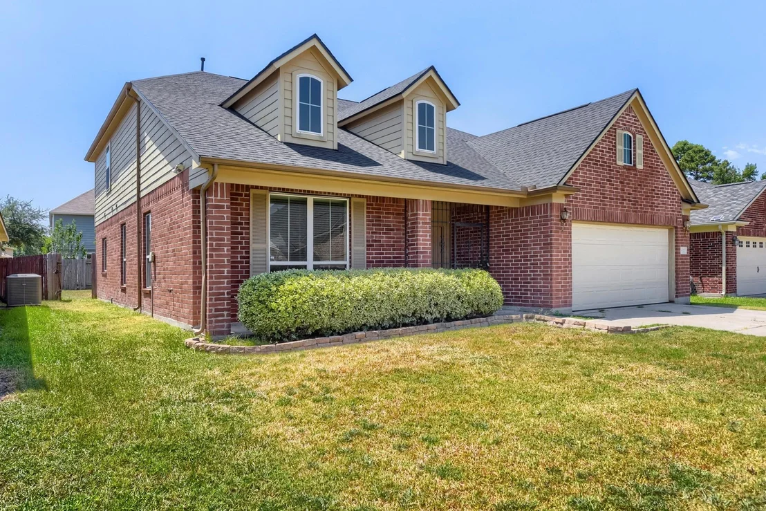Photo of 14527 Round Mountain Drive