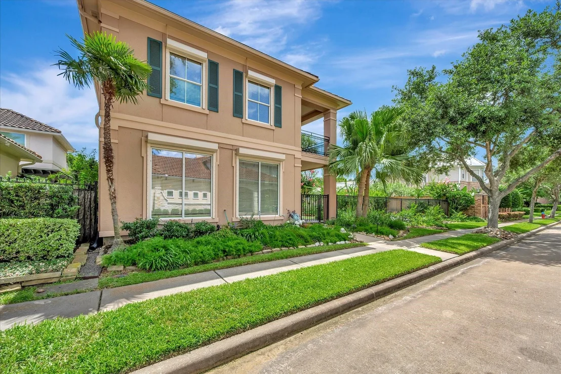 Photo of 604 Harborside Way