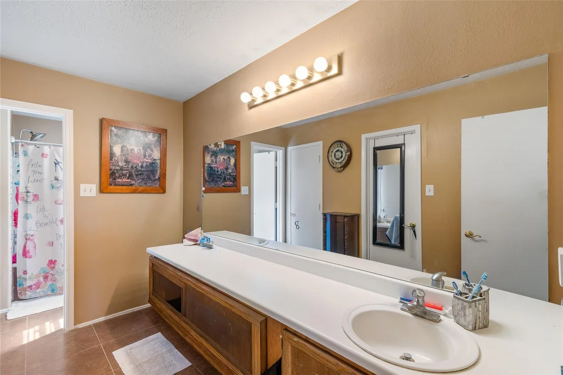 Photo of 3727 Oak Lace Drive