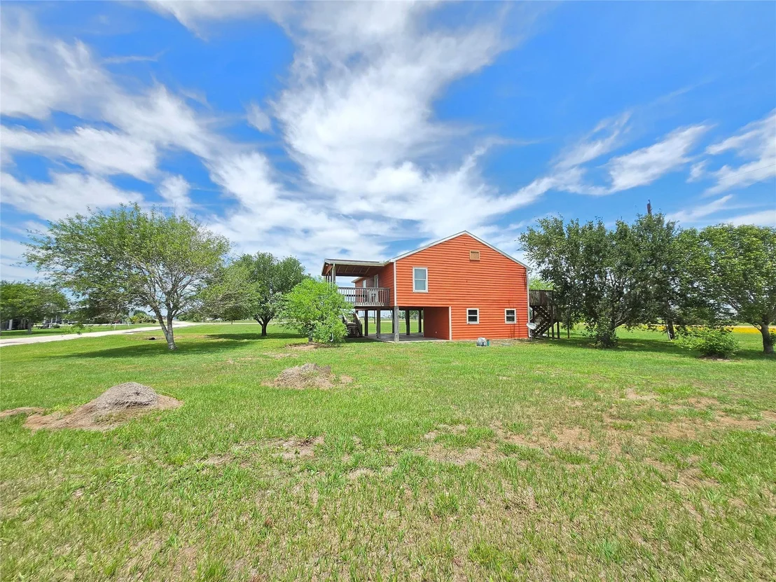 Photo of 205 Buckskin Drive