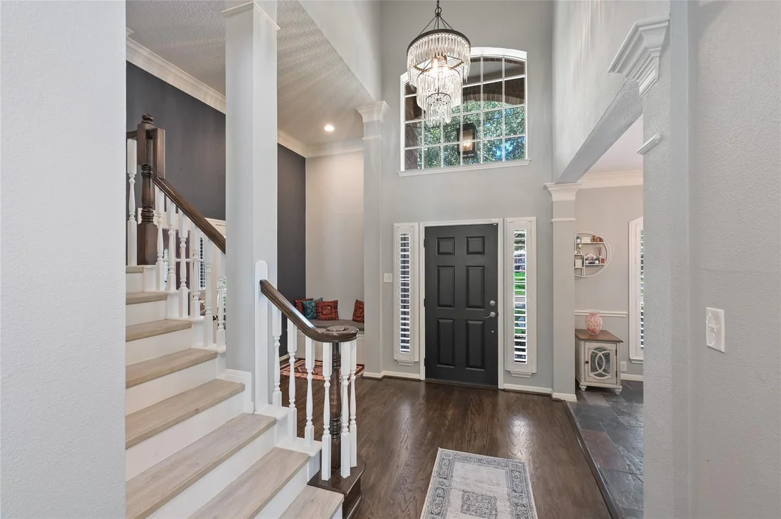Photo of 1327 Blackthorne Drive