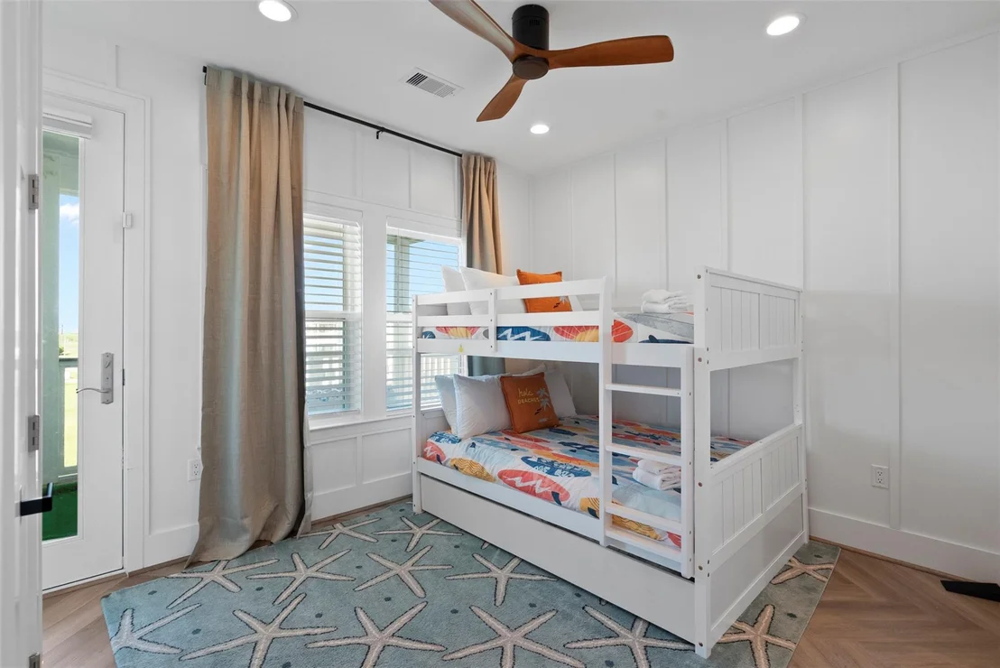 Photo of 3807 Neptune