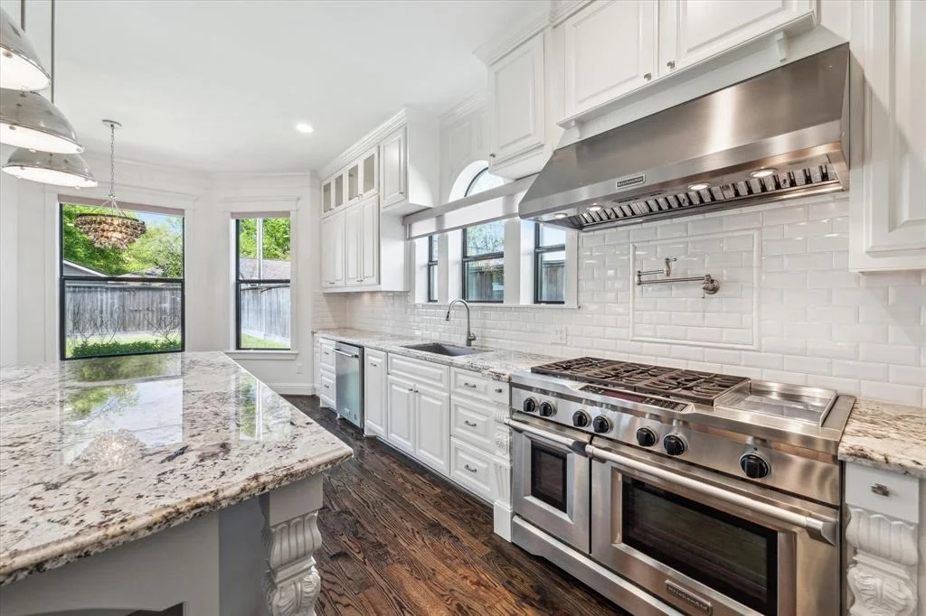 Photo of 1558 Hewitt Drive