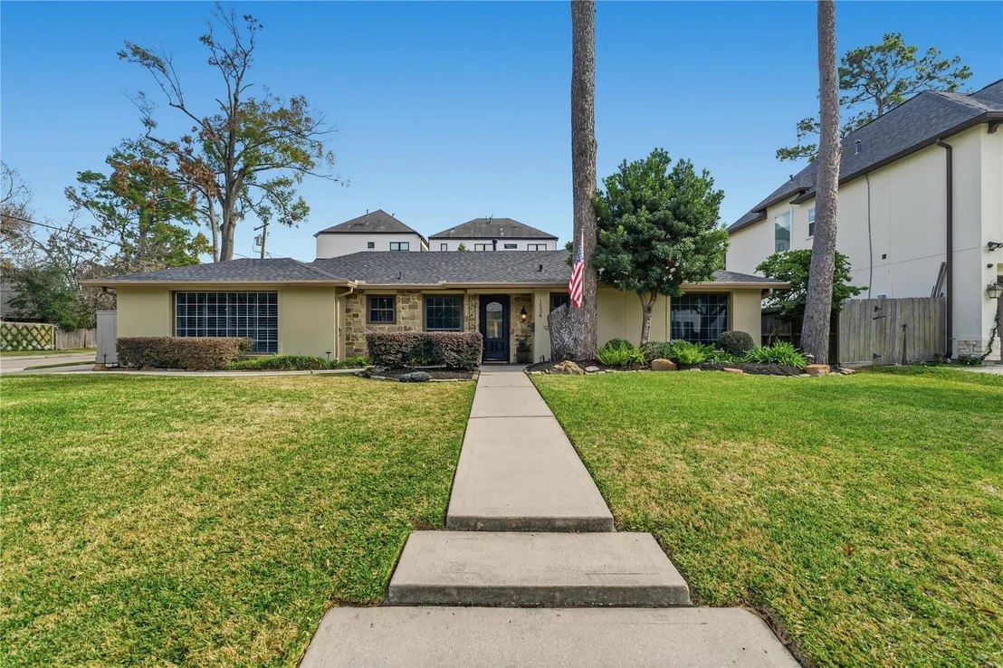 Photo of 1534 Glourie Drive
