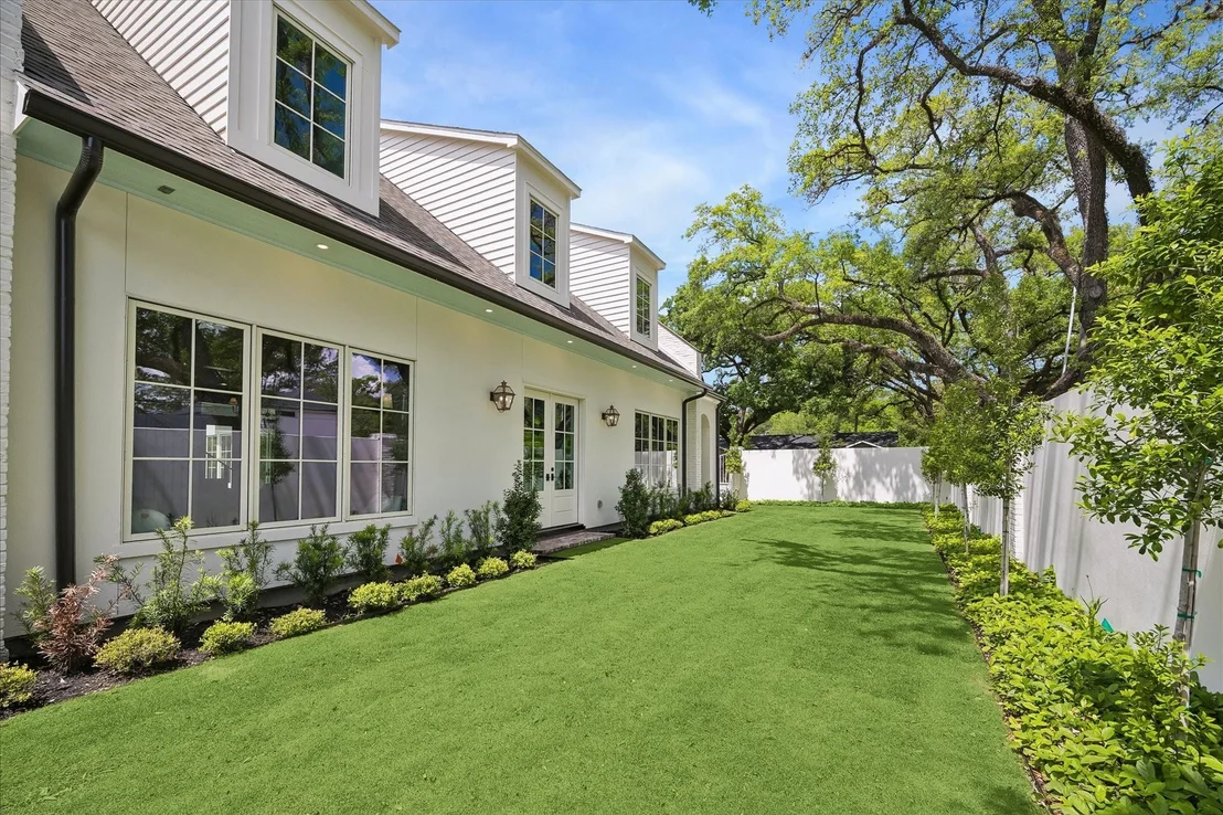 Photo of 10801 Long Shadow Lane