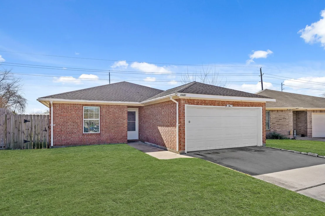 Photo of 1631 Quail Run