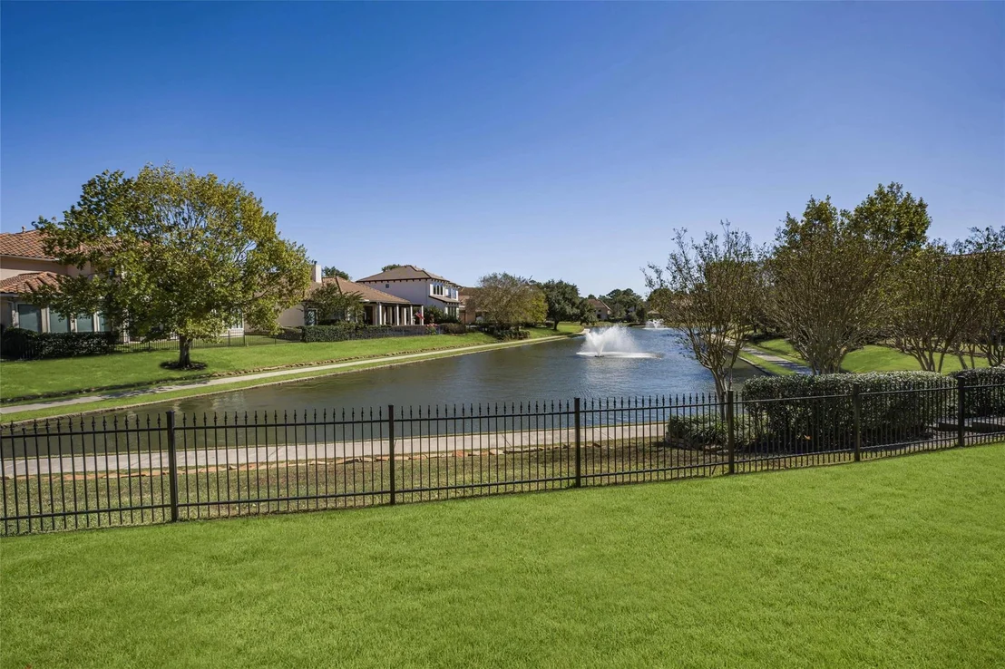 Photo of 115 Lake Sterling Gate Drive