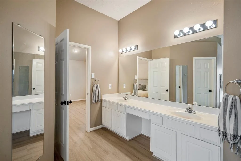 Photo of 6027 Sawyer Bend Lane