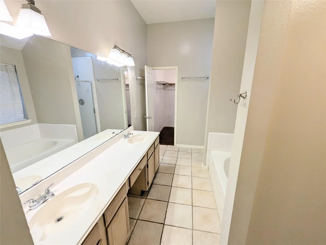 Photo of 7007 Fuchsia Lane
