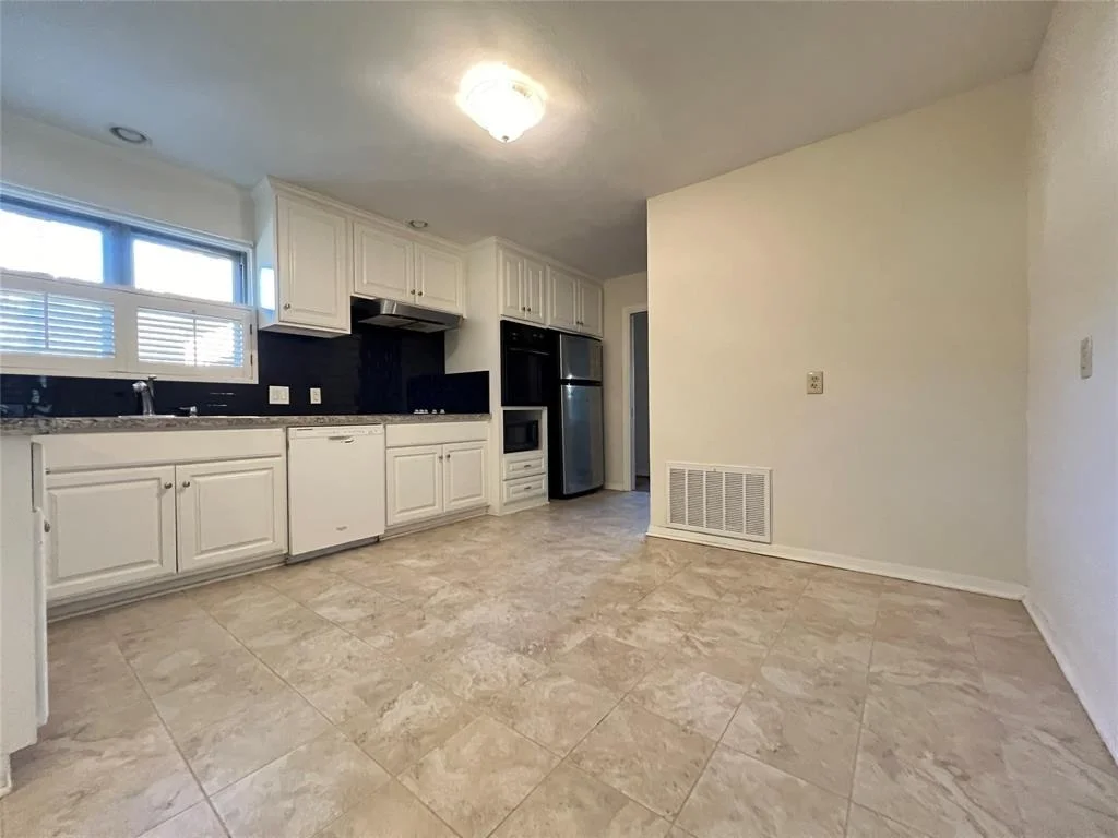 Photo of 4602 Redstart Street