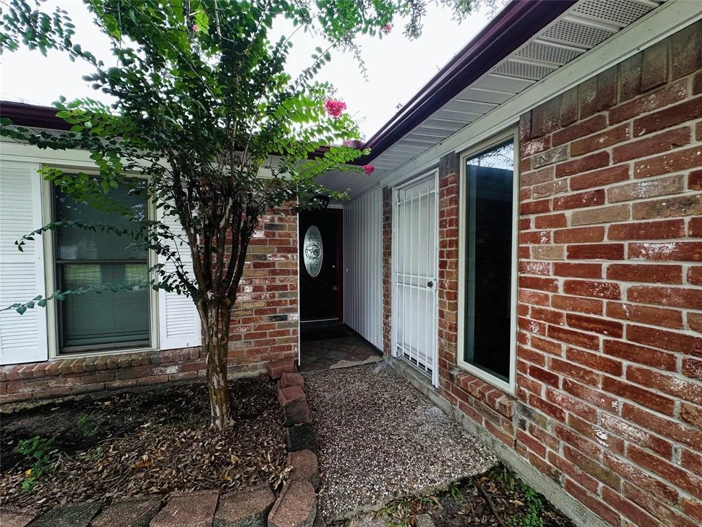 Photo of 15006 Grassington Drive