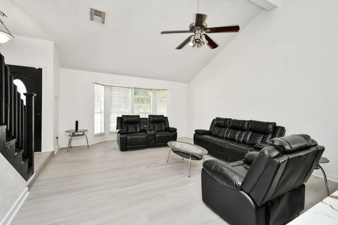 Photo of 19618 Coppervine Lane