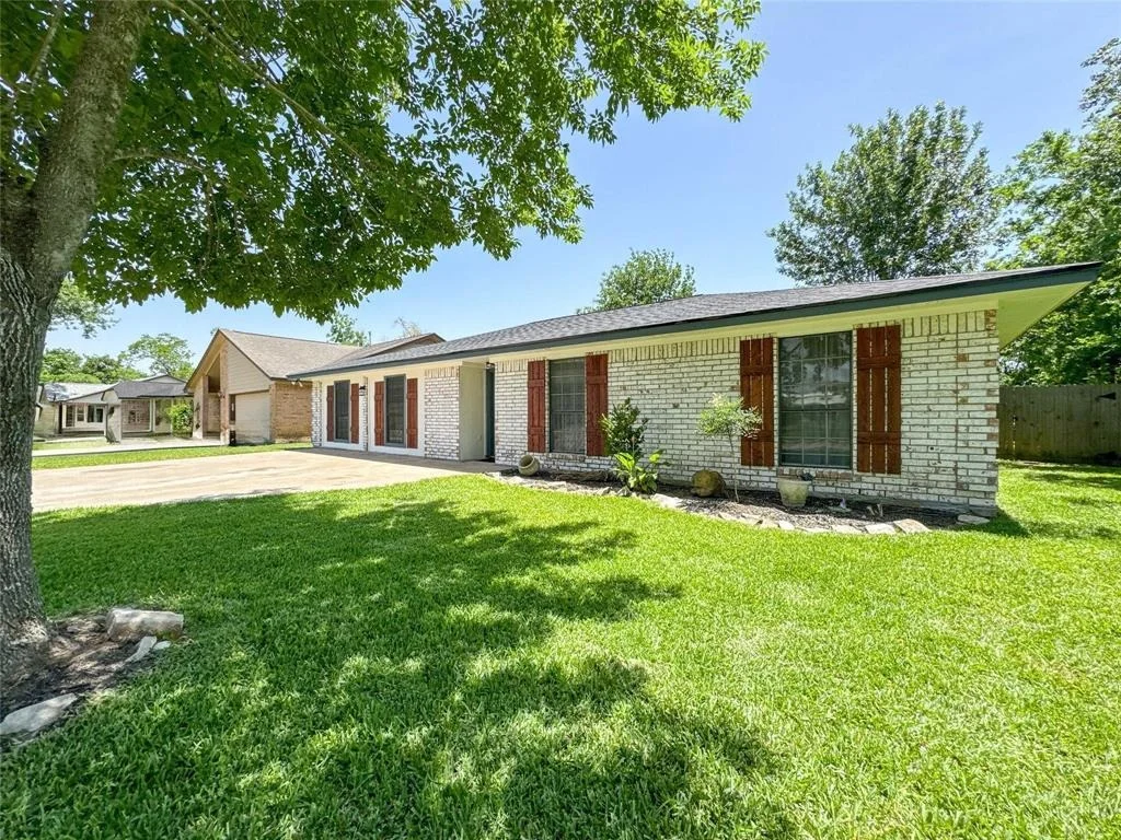 Photo of 712 Molina Drive