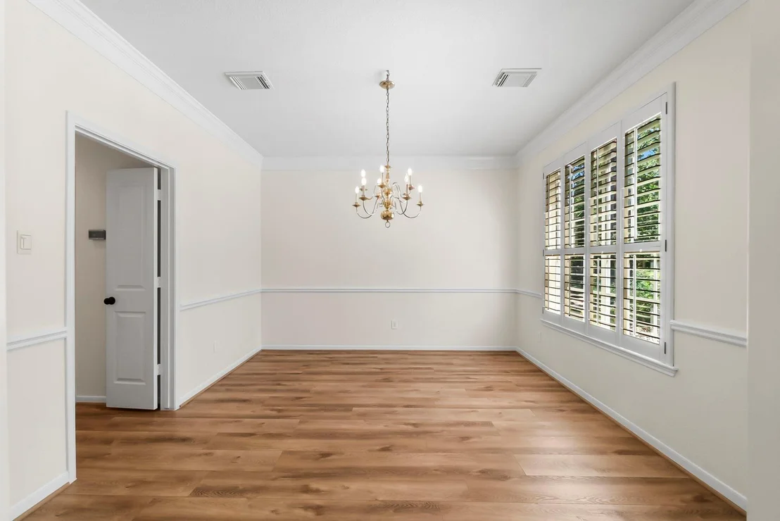Photo of 78 N Cochrans Green Circle