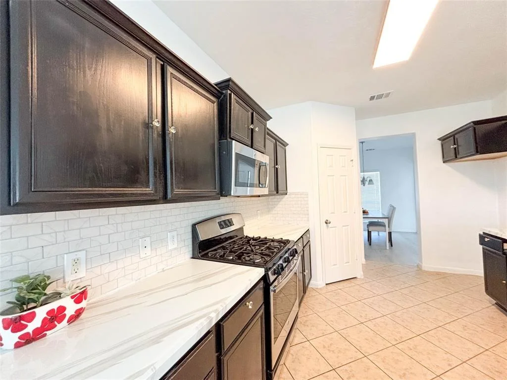 Photo of 2827 Defoe Drive
