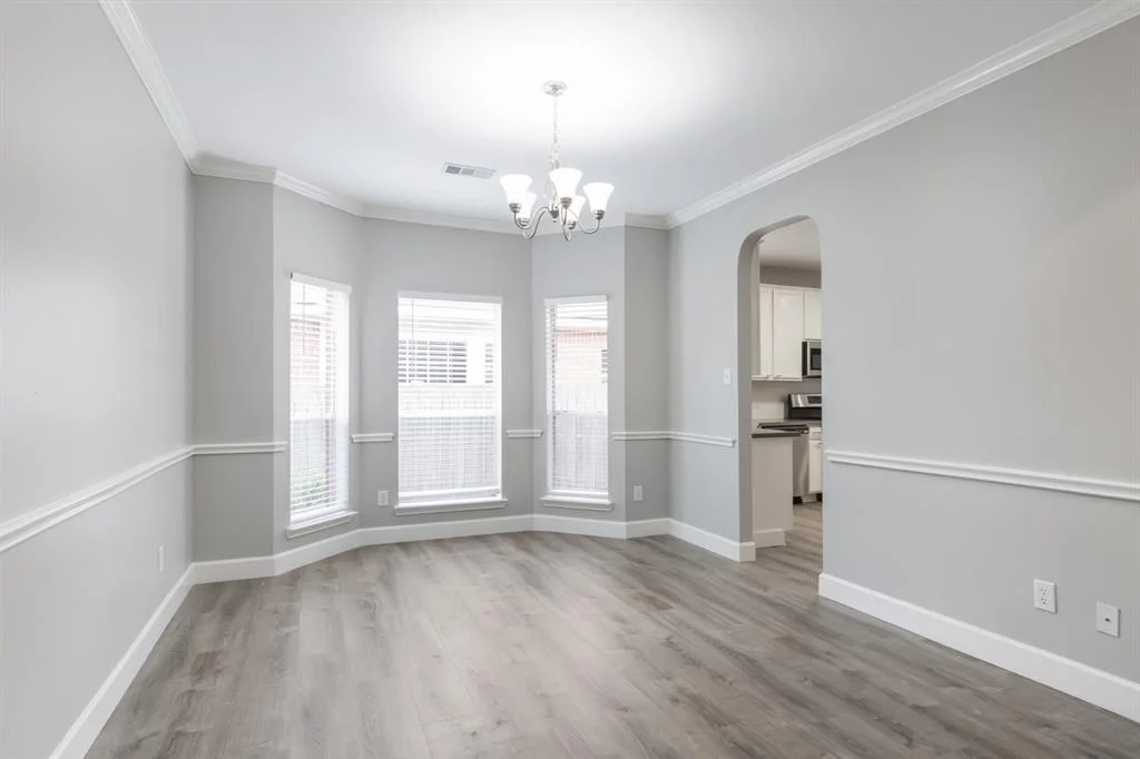 Photo of 3143 W Hampton Drive
