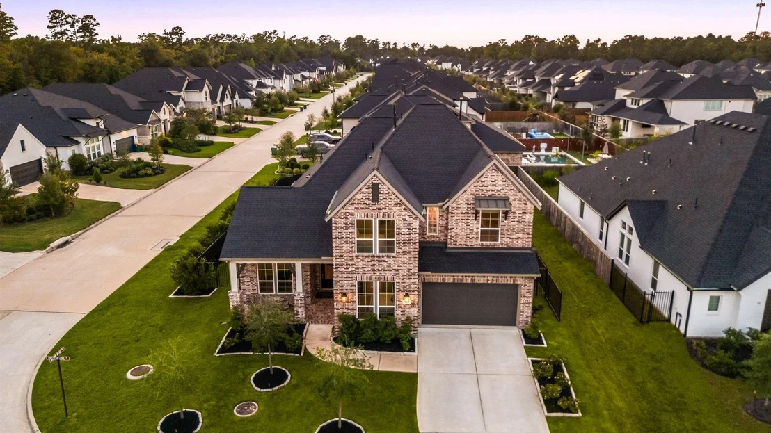 Photo of 26911 Longwood Ledge Lane