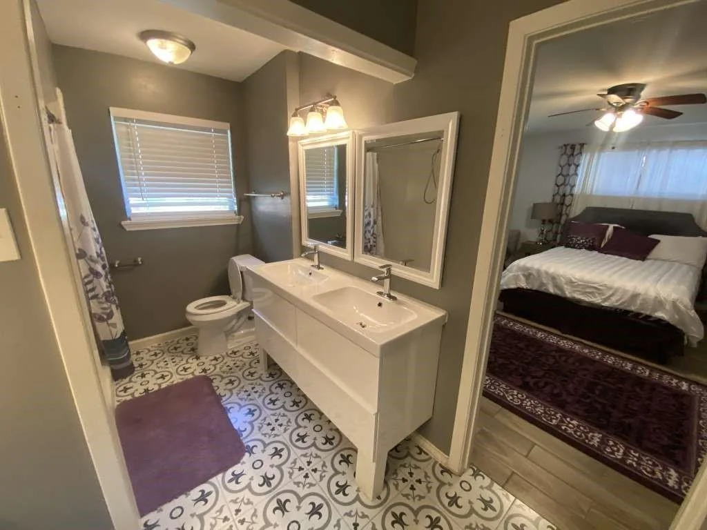 Photo of 5566 Beechnut Street