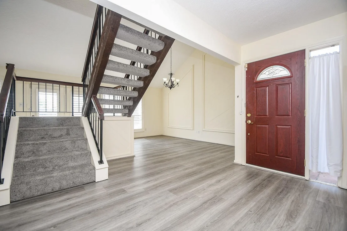 Photo of 4045 Heathersage Drive