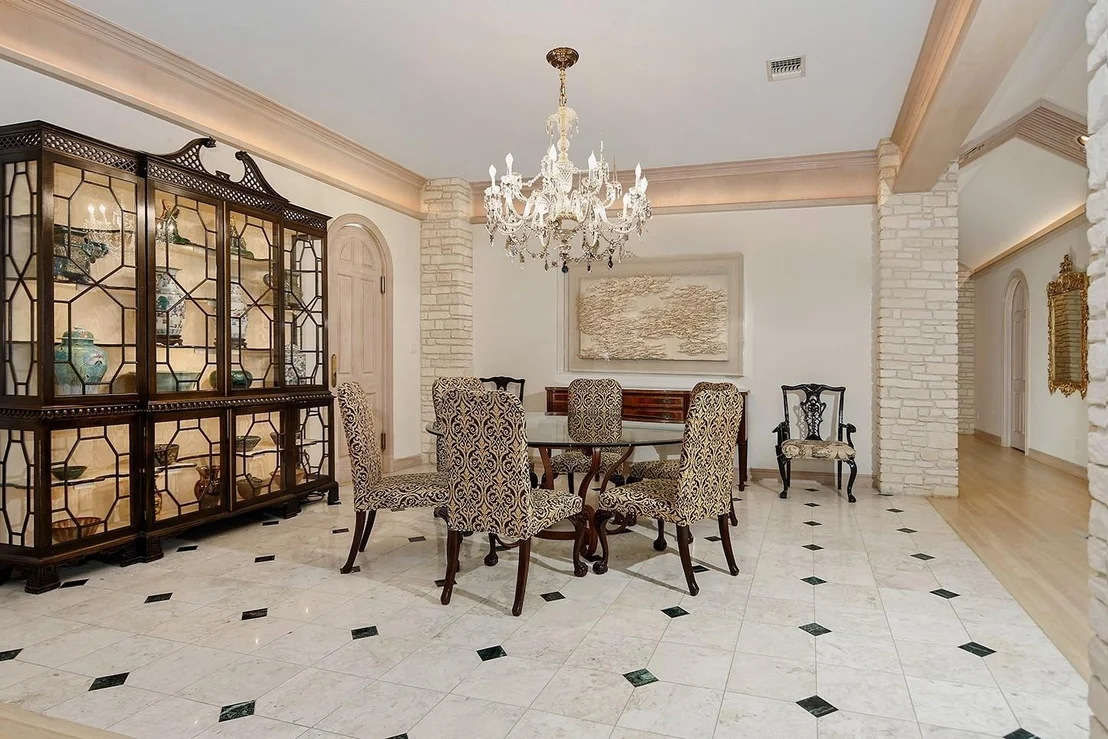 Photo of 13882 Longwood Drive