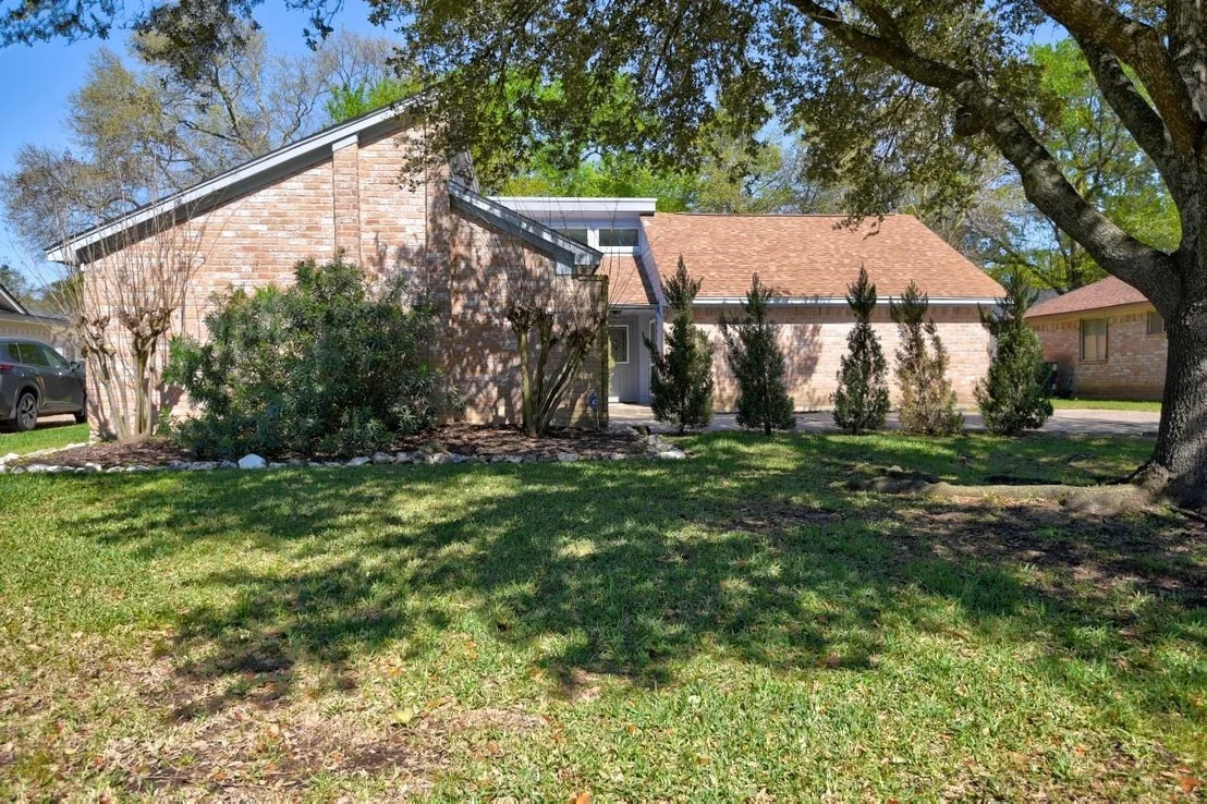 Photo of 25810 Fairbrook Lane