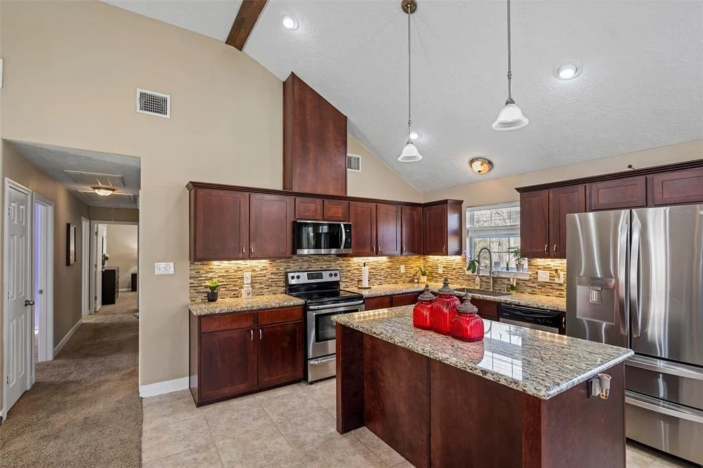 Photo of 21500 Vermillion