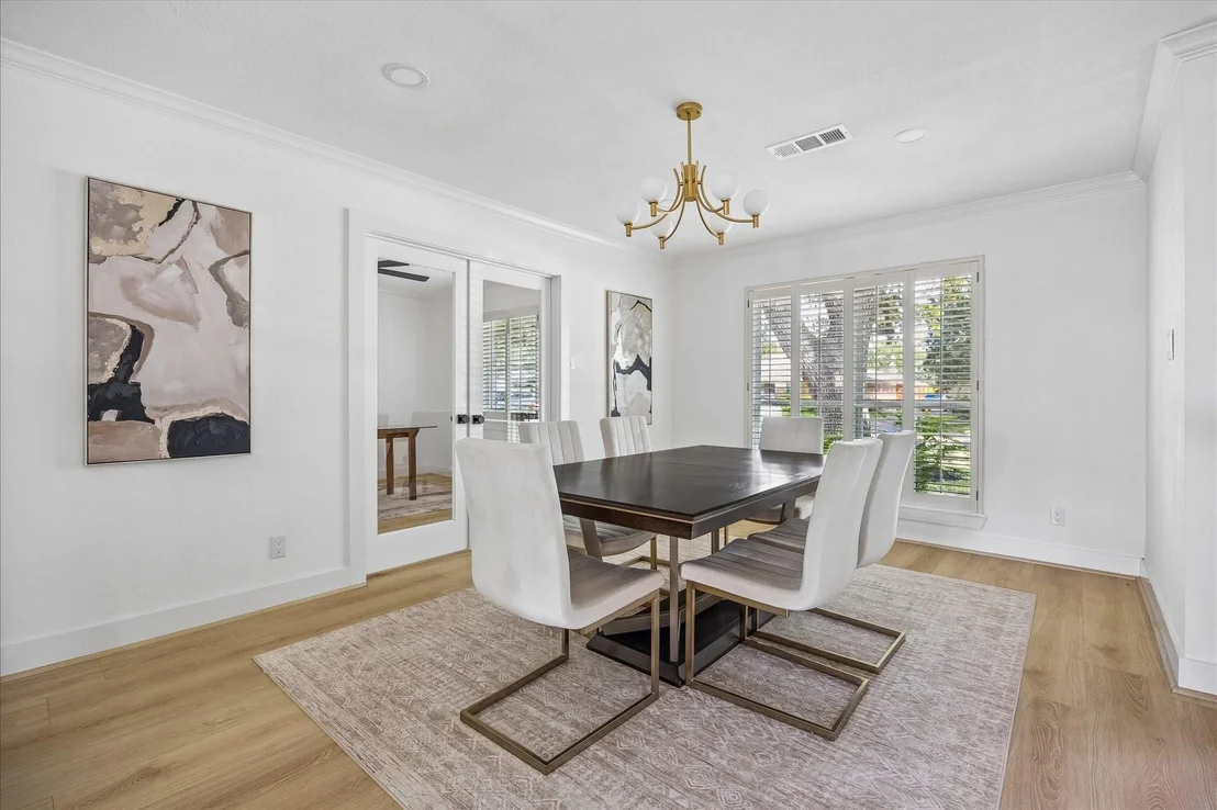 Photo of 6027 Valkeith Drive