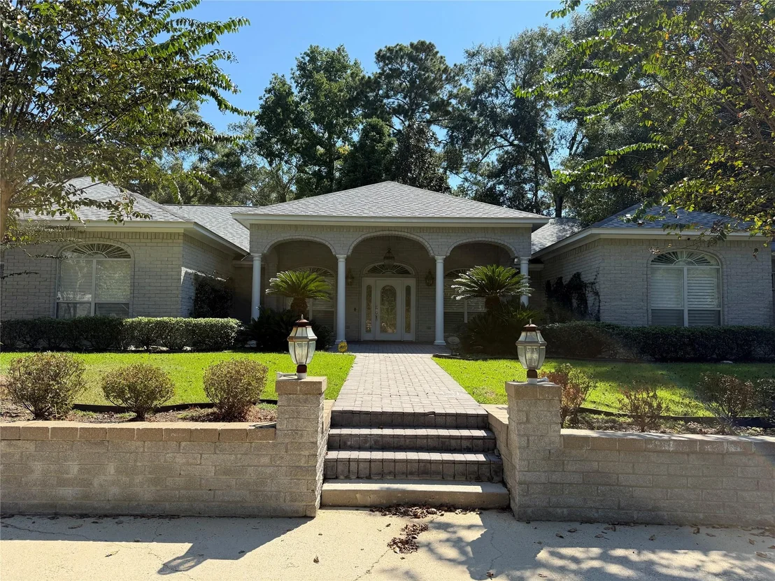 Photo of 840 Hunterwood Drive