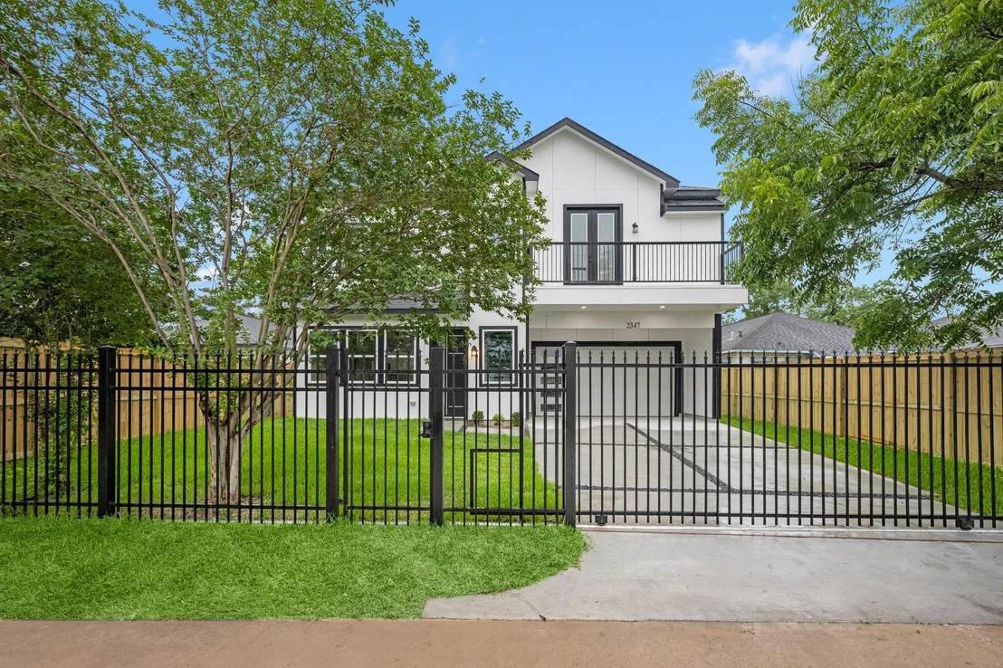 Photo of 2347 Knoblock